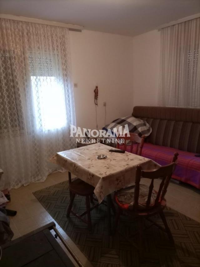 Meljak kuća PR+2+PtK od 400m2, na 15 ari placa ID#2428