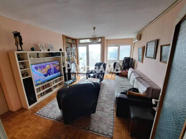 Blok 23, 3. 5, 90m2(t), uknjižen ID#2594