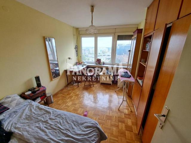 Blok 23, 3. 5, 90m2(t), uknjižen ID#2594