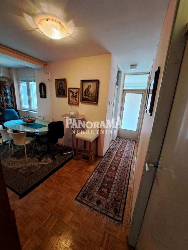 Blok 23, 3. 5, 90m2(t), uknjižen ID#2594