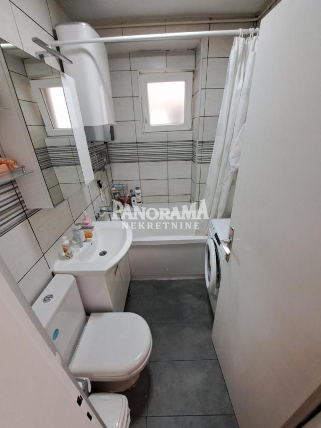 Blok 23, 3. 5, 90m2(t), uknjižen ID#2594