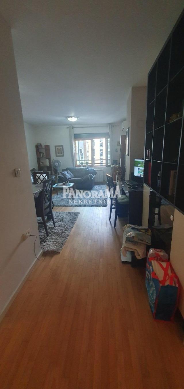 Zemun-Zelena Avenija 3, 5, 75m2, uknjižen ID#2981