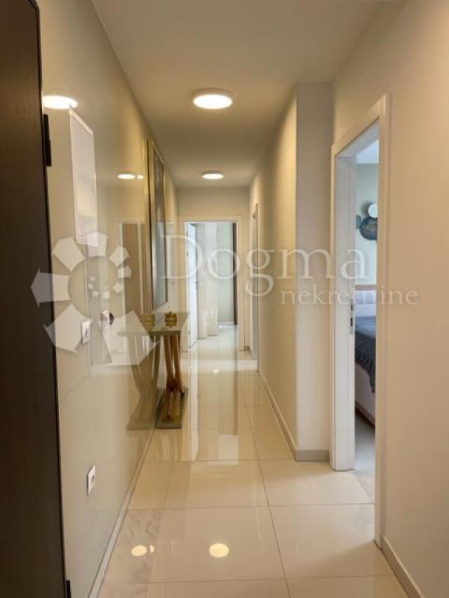 Apartment Malinska, Malinska-Dubašnica, 79m2