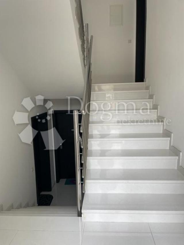 Apartment Malinska, Malinska-Dubašnica, 79m2