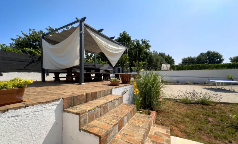 ISTRIA, SVETVINČENAT - Renovated autochthonous stone house with swimming pool