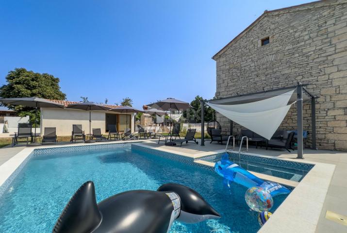 ISTRIA, SVETVINČENAT - Renovated autochthonous stone house with swimming pool