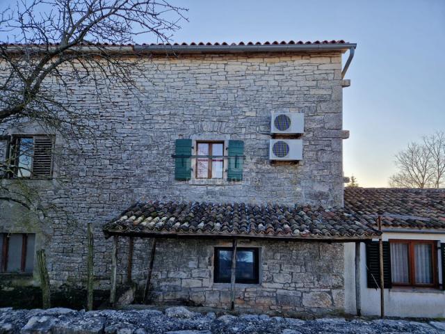 ISTRIEN, SVETVINČENAT - Steinhaus mit zwei Wohneinheiten