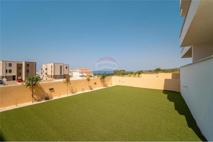 Flat Novalja, 80,36m2