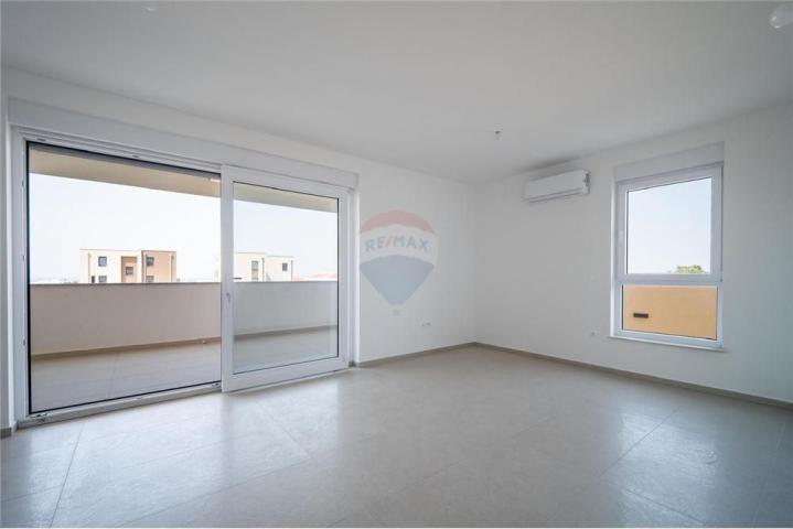 Flat Novalja, 80,36m2