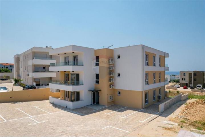 Flat Novalja, 80,36m2