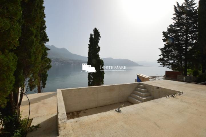 Villa for sale in Herceg Novi, Njivice area