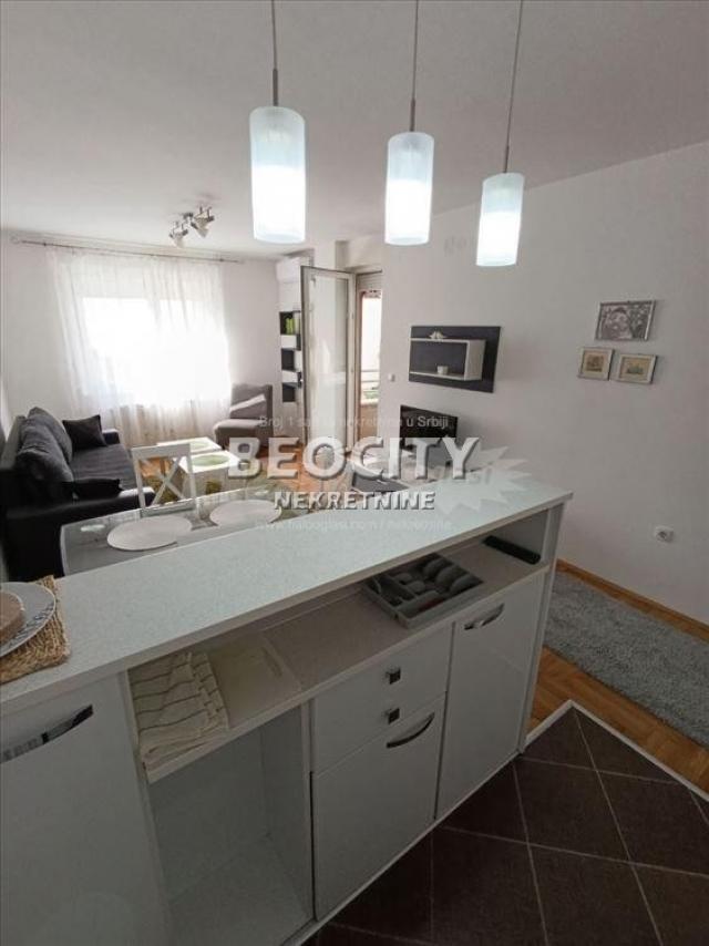 Novi Sad, Grbavica, Lasla Gala, 1. 5, 46m2, 500EUR