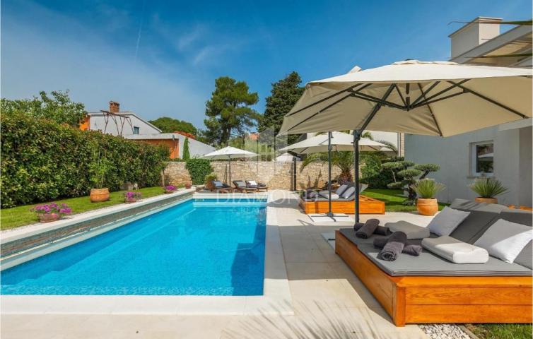 Rovinj, stunning villa with pool and large wellness area