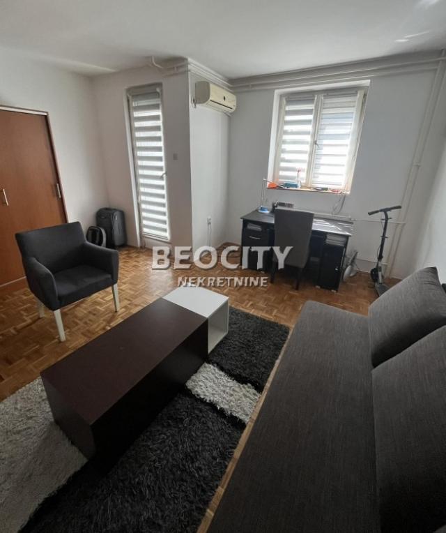 Novi Sad, Centar, Pavla Papa, 1. 0, 35m2, 90000EUR