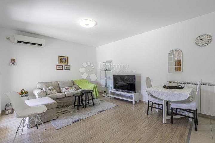 Flat Donja Vežica, Rijeka, 61,77m2