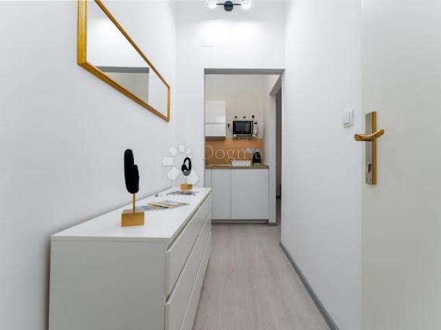 Flat Centar, Rijeka, 70m2