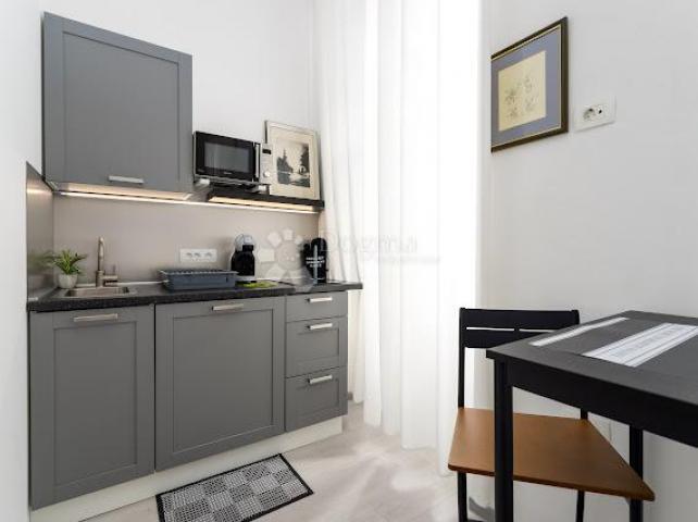 Flat Centar, Rijeka, 70m2