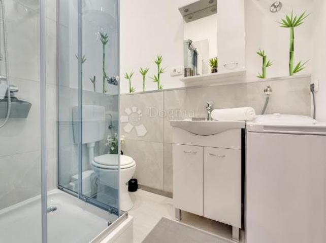 Flat Centar, Rijeka, 70m2