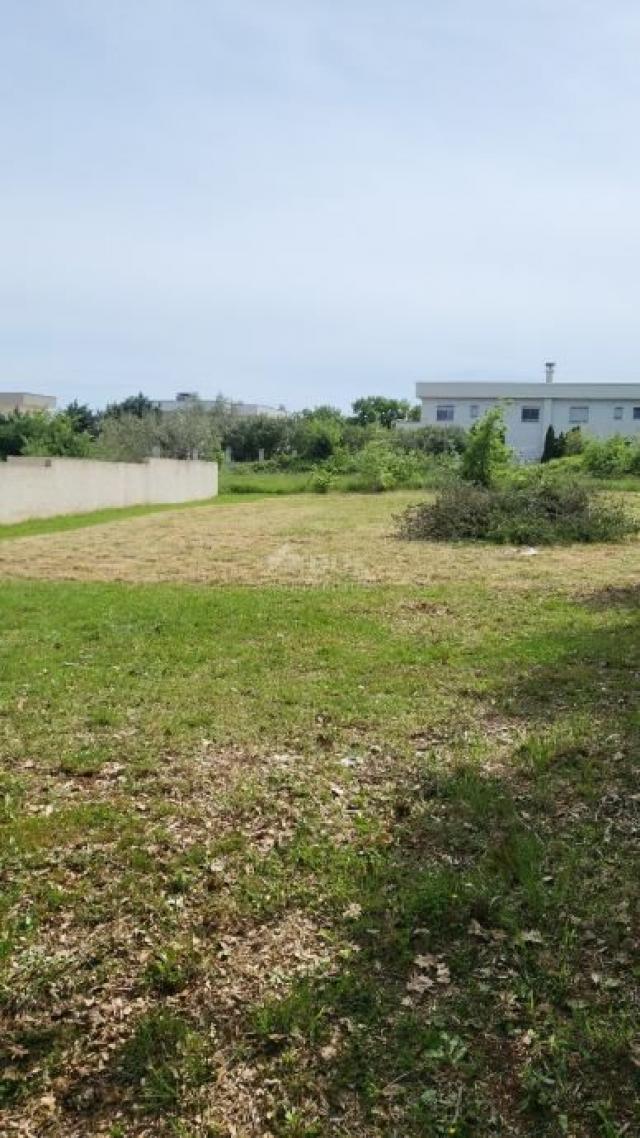 ISTRIA, LIŽNJAN - Building land in Šišan 895 m2 - NEAR THE SEA!!