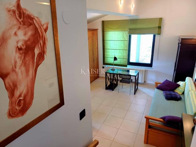 Riieka, Martinkovac-apartment for rent 130m2