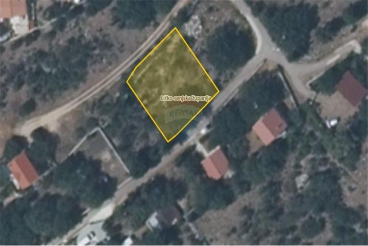 Land Pag, 687m2