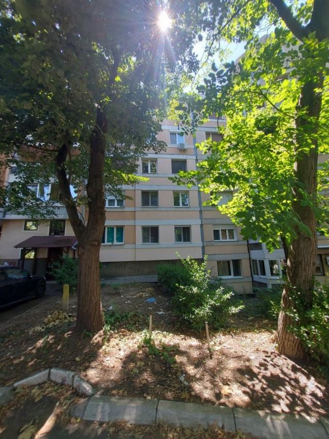 Zemun - Meandri - Zagorska, 2, 5 s, 71 m2, plus terasa 9 m2