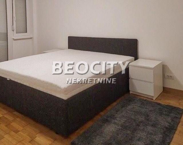 Vračar, Hram Svetog Save, , 3. 0, 81m2, 1400EUR