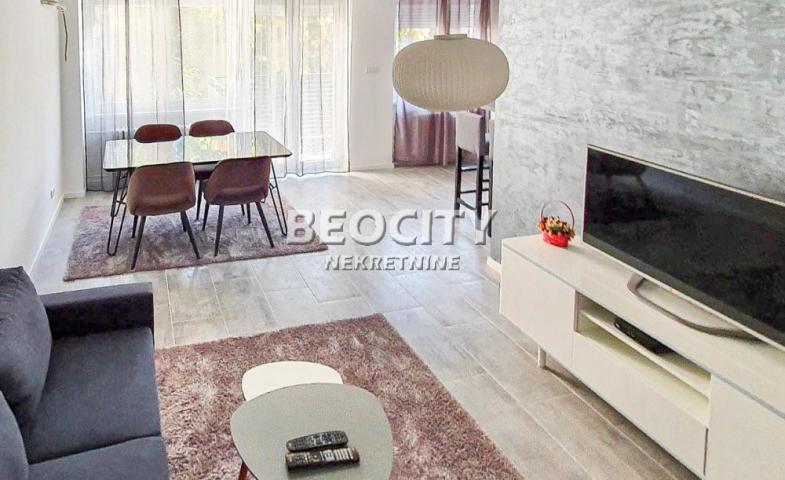 Vračar, Hram Svetog Save, , 3. 0, 81m2, 1400EUR