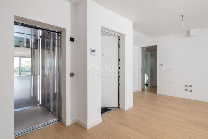 OPATIJA, CENTAR - odličan penthouse u novogradnji s pogledom na more, zajednički bazen, garaža 