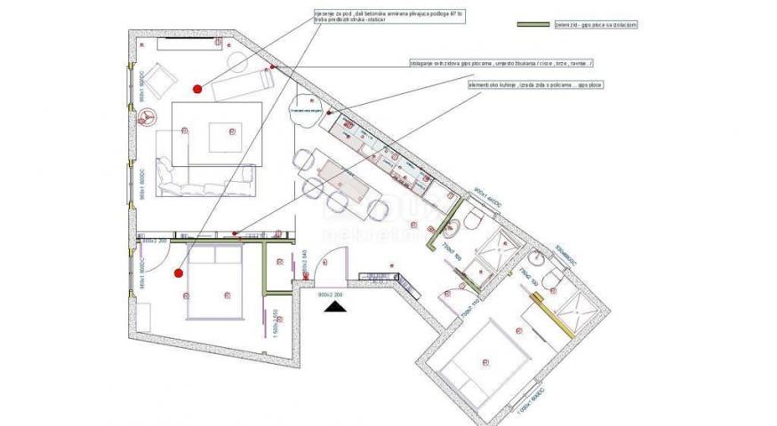 ISTRIEN, PULA – Hervorragend eingerichtete Wohnung in bester Lage