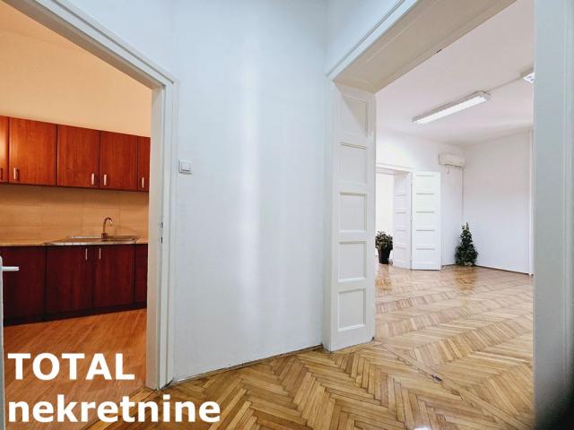 3 Trosoban stan NOVI SAD, 298000€