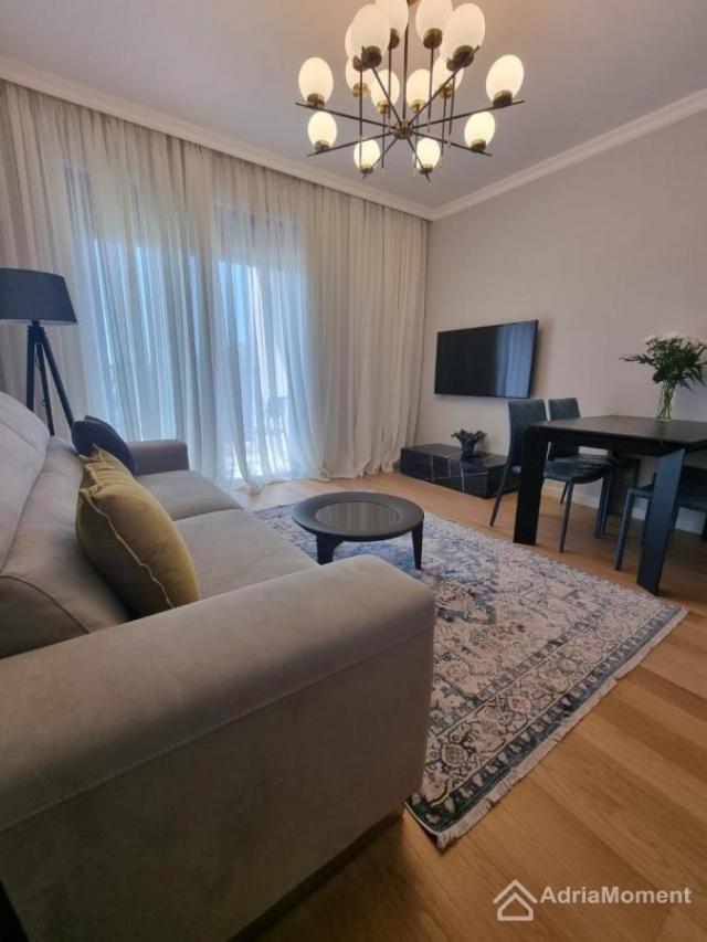 1-soban apartman u Allure hotelu - Budva crntar