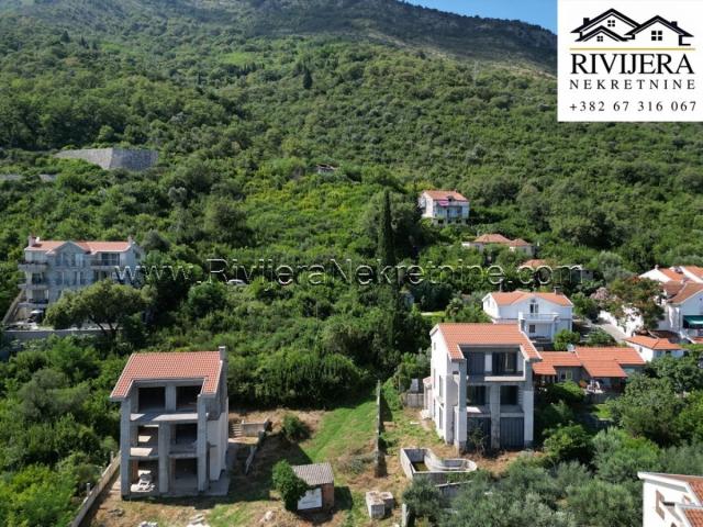 Urbanized plot overlooking the sea Kamenari