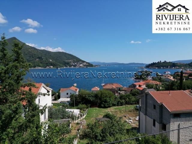 Urbanized plot overlooking the sea Kamenari