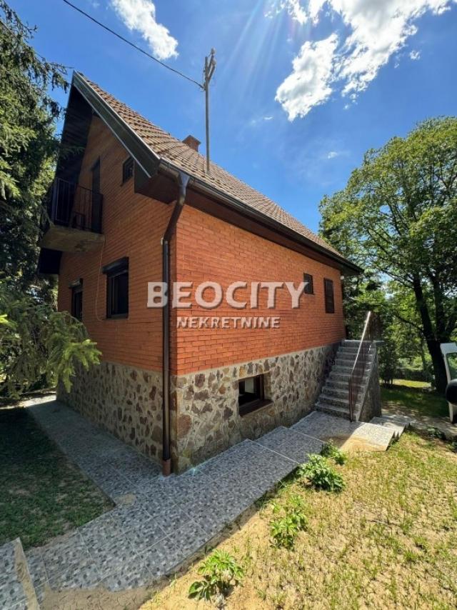 Sremski Karlovci, Fruška gora, Banstol, 4. 5, 170m2, 155000EUR