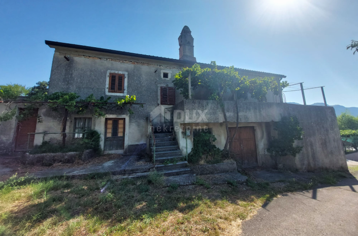 ISTRIEN, LABIN - Steinhaus in der Renovierungsphase mit Meerblick