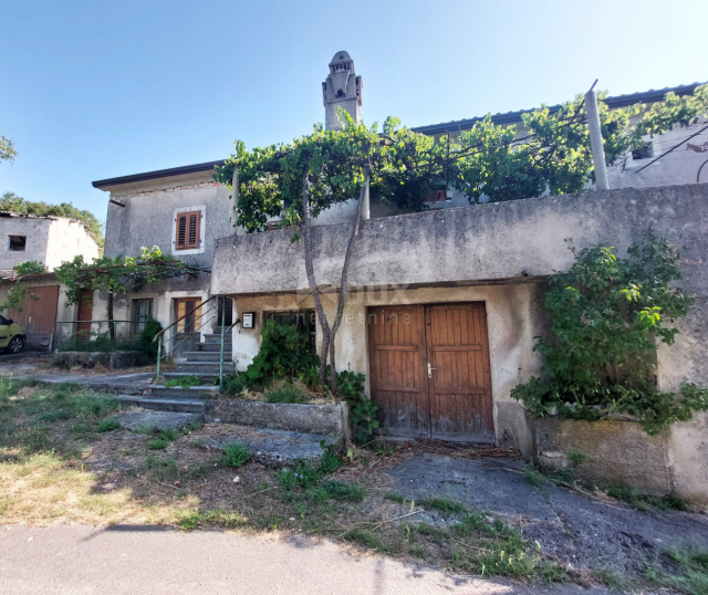 ISTRIEN, LABIN - Steinhaus in der Renovierungsphase mit Meerblick