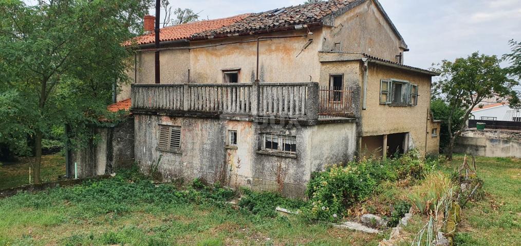 ISTRIEN, LABIN - Steinhaus mit vorläufigem Renovierungsprojekt