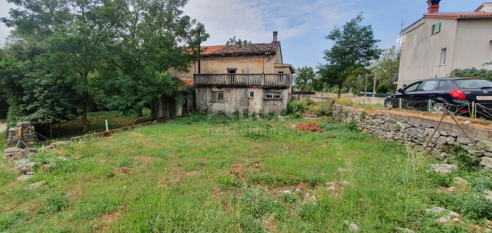 ISTRIEN, LABIN - Steinhaus mit vorläufigem Renovierungsprojekt