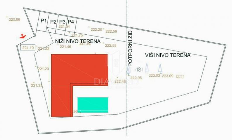 Land with a project 5 minutes from the sea!