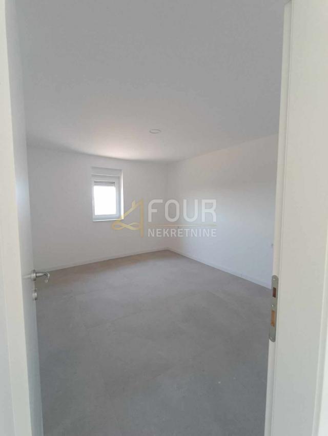 Flat Hreljin, Bakar, 244m2