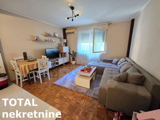 2. 5 Dvoiposoban stan NOVI SAD, 84460€