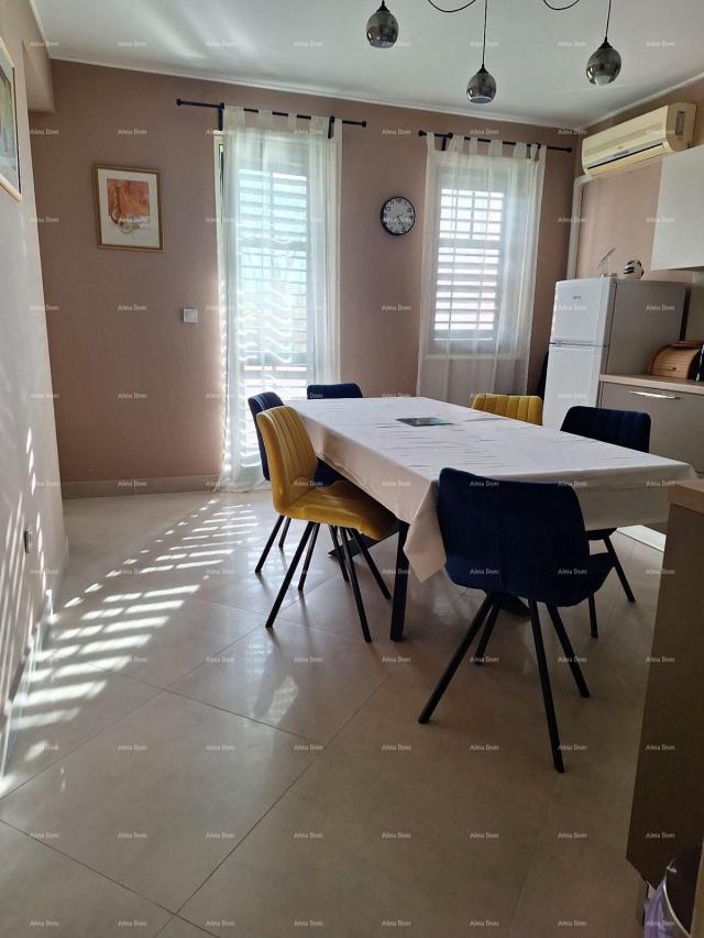 Wohnung Wohnung zum Verkauf in Rovinj, nahe dem Zentrum und dem Meer