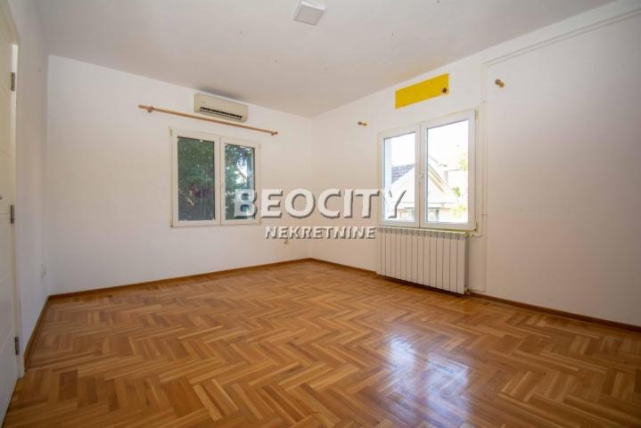 Zvezdara, Cvetanova ćuprija, Čedomilja Mitrovića , 10. 0, 520m2, 4200EUR