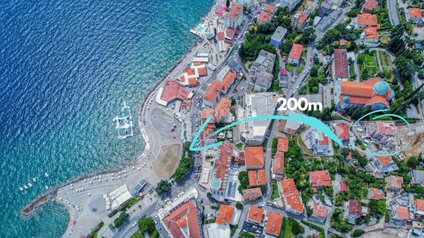 OPATIJA, ZENTRUM - Wohnung mit Garten in einem neuen Gebäude im Zentrum von Opatija mit Garage, Meer