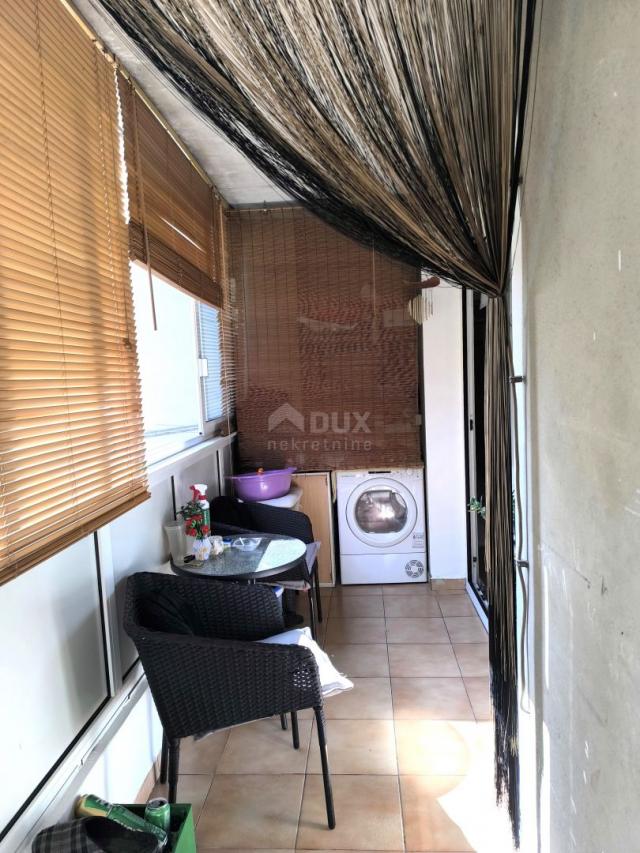 ISTRIEN, PULA - 3BR+DB-Wohnung in Šijana 96 m2 - MEERBLICK!!