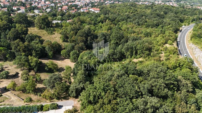 Viškovo, Bauland im Herzen der Natur