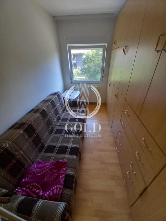 IZDAVANJE Stan: NOVI SAD-Petrovaradin-Petrovaradin, , 62m2, 250 eur ID#7817