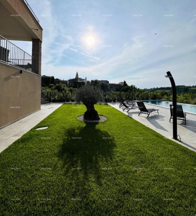 Haus Wir verkaufen ein schönes Haus mit Swimmingpool an einem ruhigen Ort in der Nähe von Buja