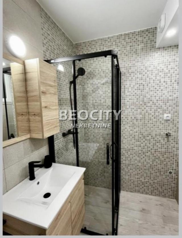 Novi Sad, Liman 3, Balzakova, 4. 0, 102m2, 800EUR